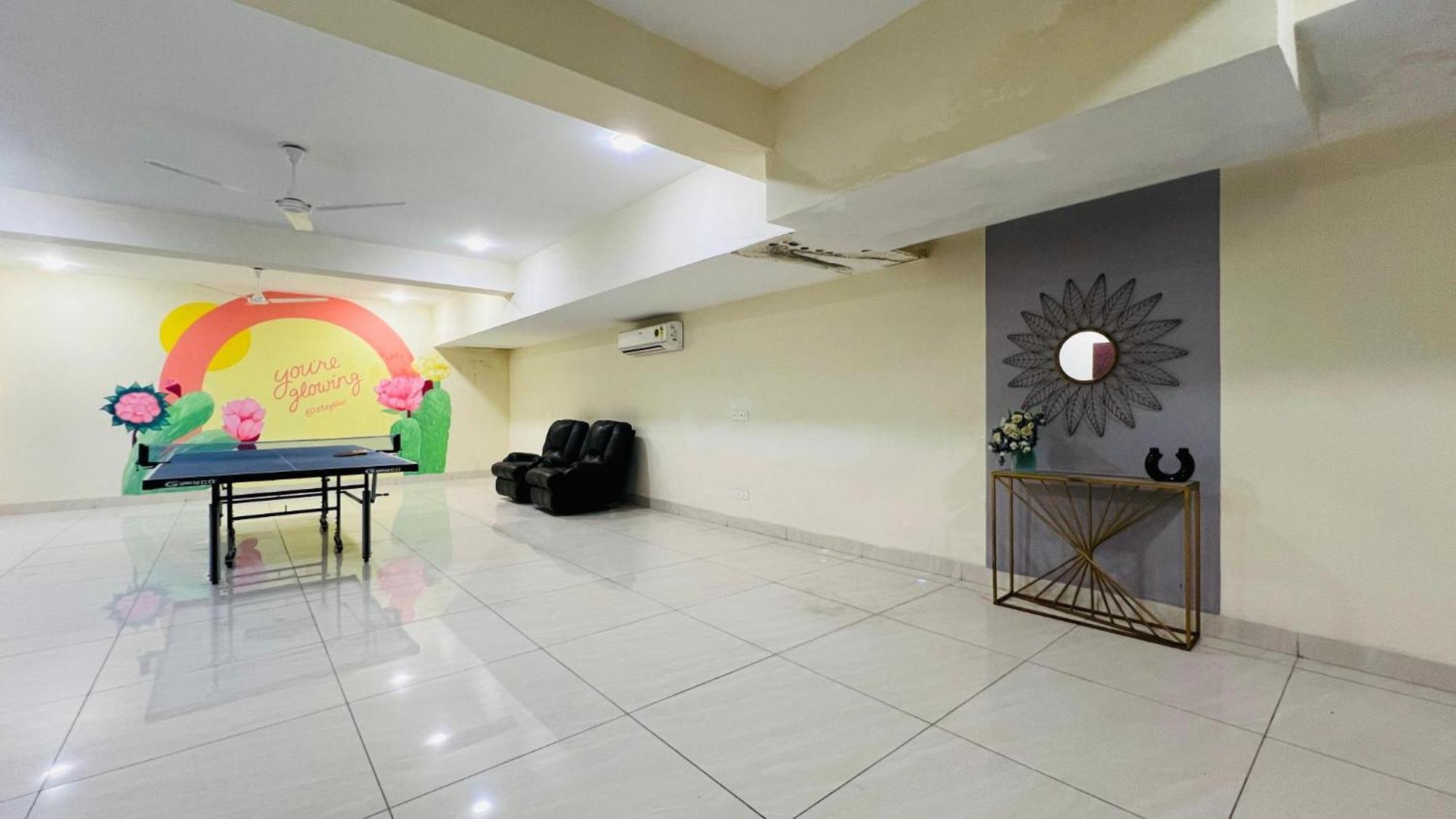 Bluo Studio1 Golf Course Road, Gym, Balcony Garden Gurgaon Exterior foto